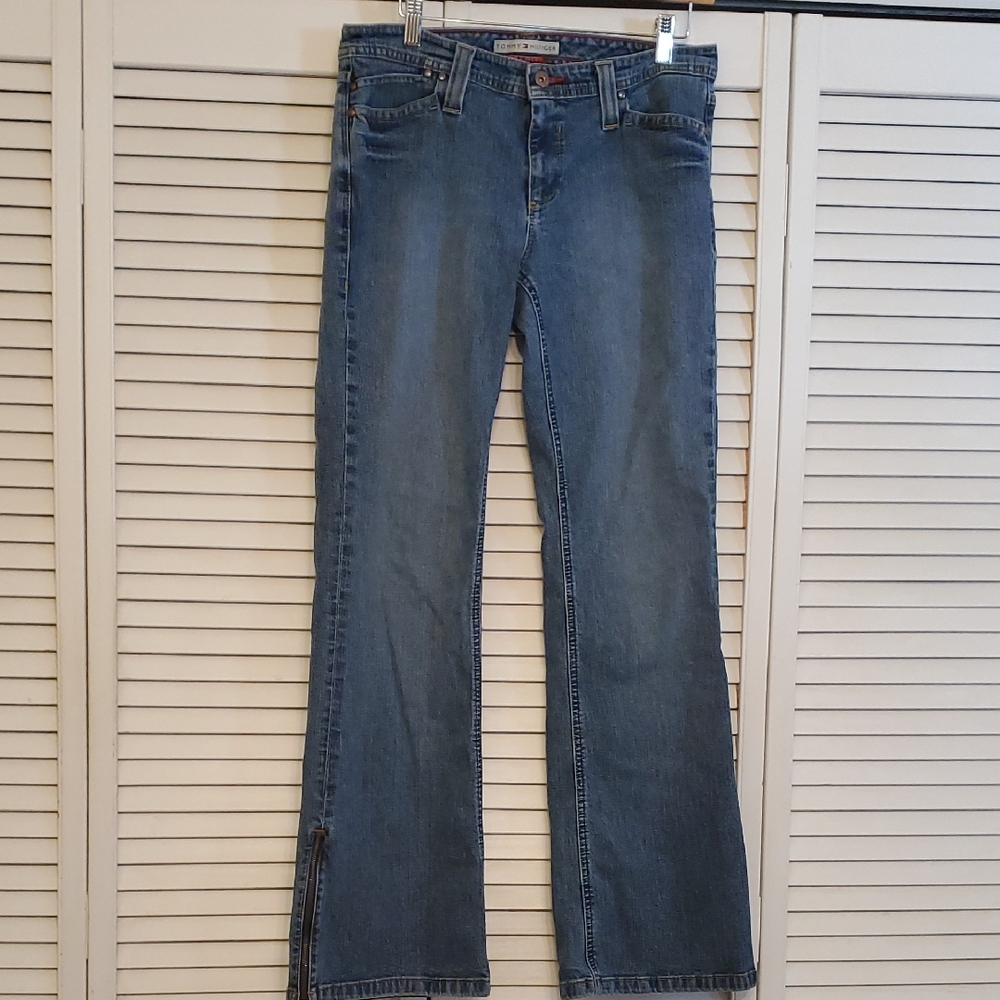 Tommy Hilfiger Y2K Zip at Ankle Low Rise Boot Cut Jeans, Size 8